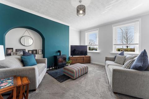 2 Carrick View, Mauchline, KA5 5DH