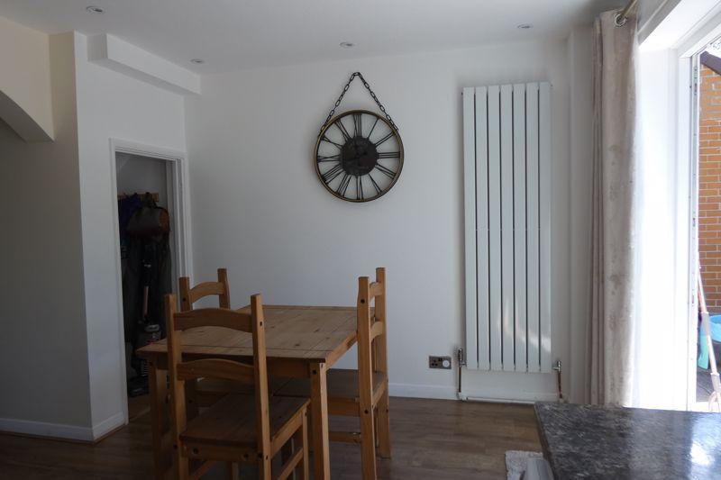 Diner/Kitchen