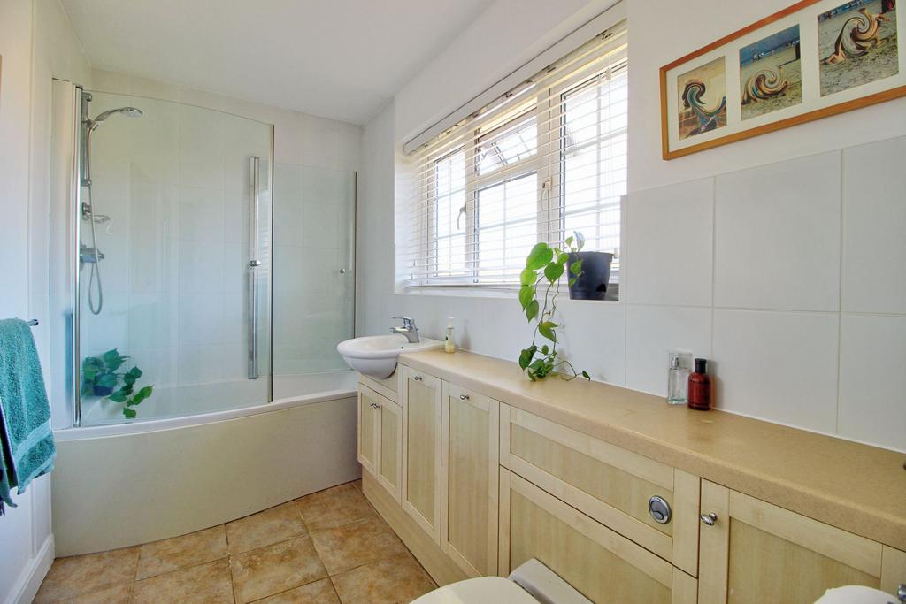 Large Family Bathroom
