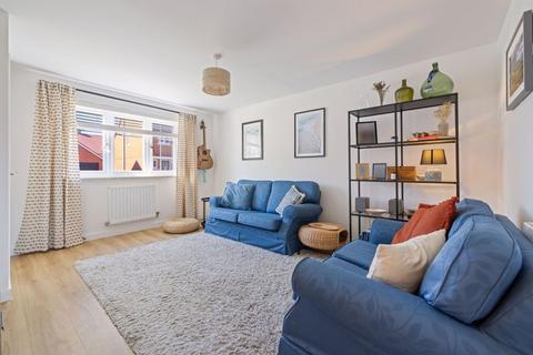 2 bedroom semi-detached house for sale, Gobey Drive, Chichester