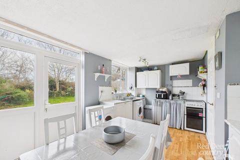 35 Grove Close, Watchet, TA23 0HN