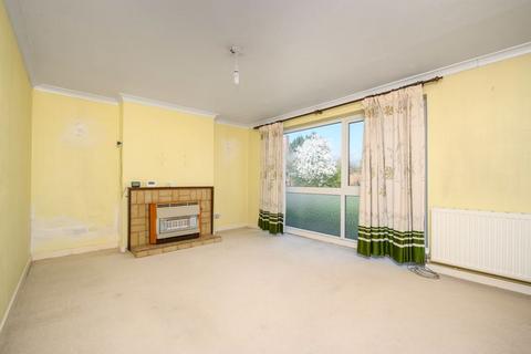 3 bedroom semi-detached house for sale, Saxon Road, Walton-On-Thames