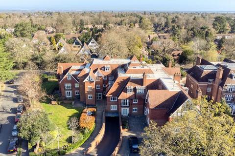 2 bedroom apartment for sale, Bridgewater Road, Weybridge