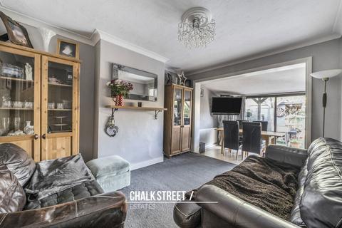7 Northdown Road, Hornchurch, RM11 1NF