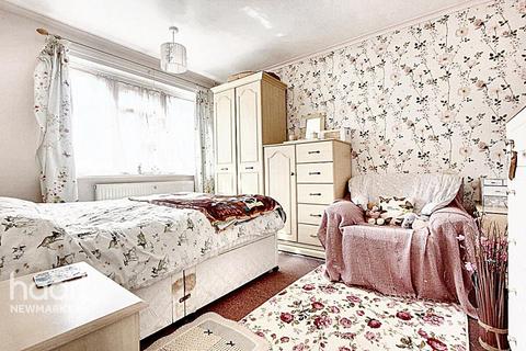 2 bedroom semi-detached bungalow for sale, Lime Close, Mildenhall