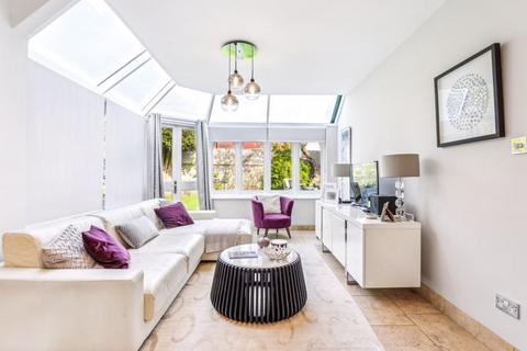7 Onslow Way, Thames Ditton, KT7 0JQ