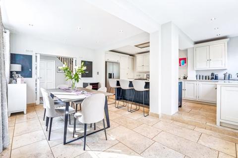 7 Onslow Way, Thames Ditton, KT7 0JQ