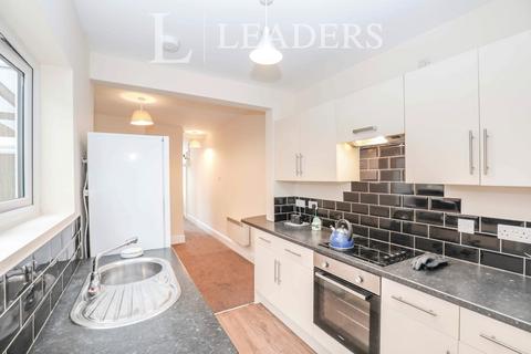 2 bedroom terraced house to rent, Londesborough Road, Southsea
