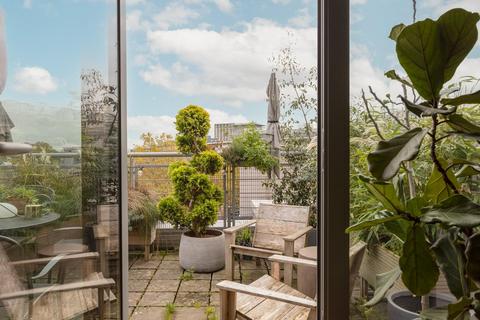 2 bedroom penthouse for sale, King Square Avenue, Stokes Croft