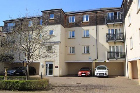 2 bedroom flat for sale, Grist Court, Bradford on Avon BA15