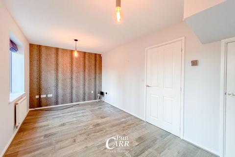 12 Cairns Close, Lichfield, WS14 9TP