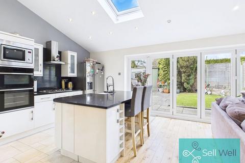 5 bedroom detached house for sale, Eden Vale, Manchester M28