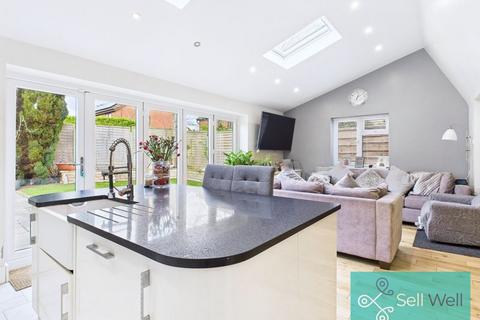 5 bedroom detached house for sale, Eden Vale, Manchester M28