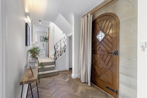 5 bedroom character property for sale, The Spinney, Leeds LS19