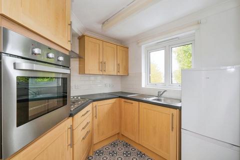 1 bedroom retirement property for sale, 33 Upper Gordon Road, Camberley GU15