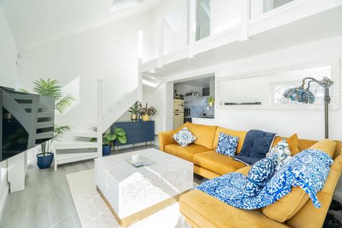 2 bedroom semi-detached house for sale, Newport Road, Woolstone Milton Keynes, MK15