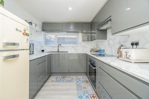 2 bedroom semi-detached house for sale, Newport Road, Woolstone Milton Keynes, MK15