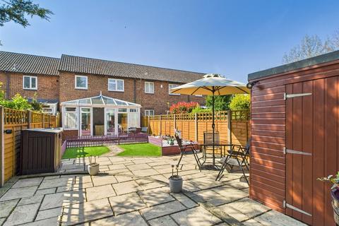undefined, Falcon Fields, Tadley, Berkshire, RG26
