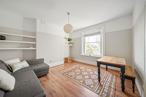 Flat 3, 18 Southend Crescent, London, SE9 2SB