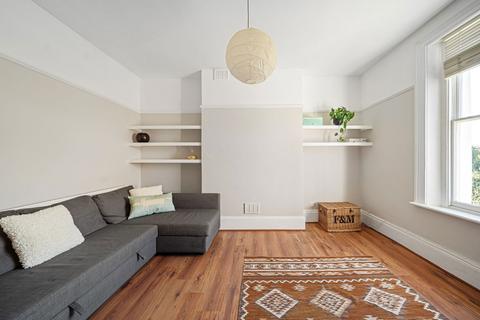 Flat 3, 18 Southend Crescent, London, SE9 2SB