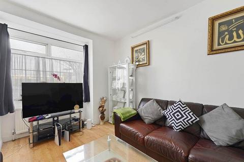 4 bedroom terraced house for sale, Little Ilford Lane, Ilford, Greater London, E12 5PW