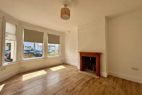 10 Waterloo Road, Shoeburyness, Southend-on-sea, SS3 9EQ