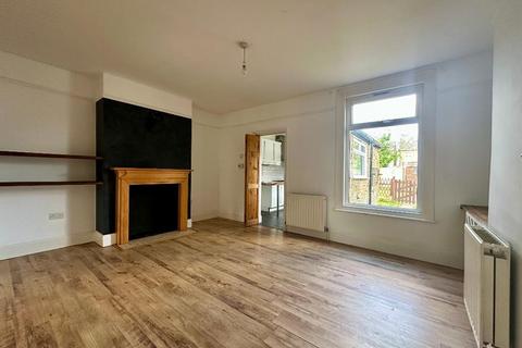 10 Waterloo Road, Shoeburyness, Southend-on-sea, SS3 9EQ