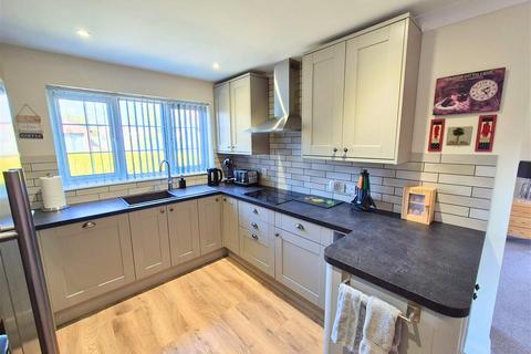 3 bedroom detached bungalow for sale, The Willows, Luston, Leominster, HR6 0DF