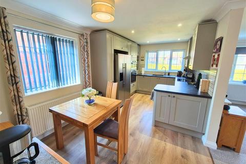 3 bedroom detached bungalow for sale, The Willows, Luston, Leominster, HR6 0DF