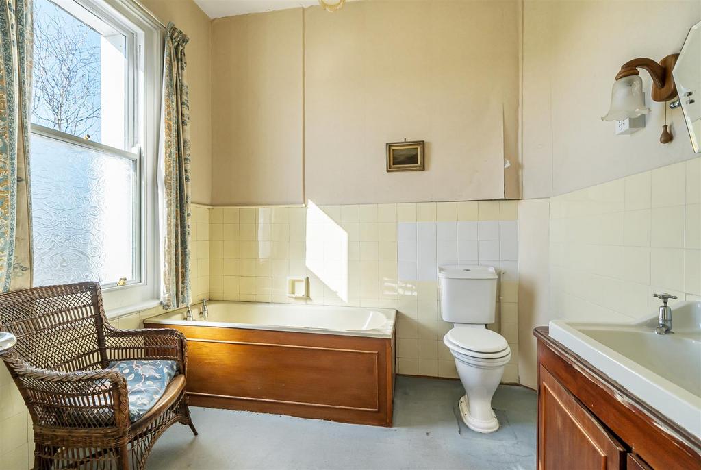 En-suite Bathroom
