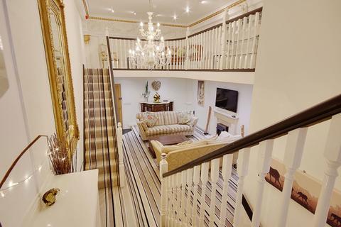 2 bedroom flat for sale, Owls Road, Bournemouth BH5