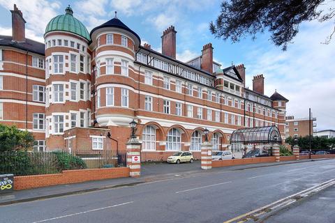 2 bedroom flat for sale - Owls Road, Bournemouth BH5