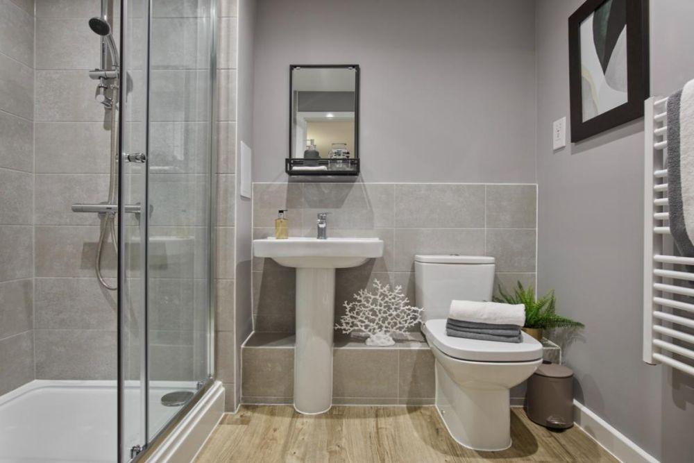 Upper Longcross show home