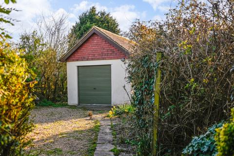 4 bedroom detached house for sale, St. Marys Road, New Romney, Kent, TN28