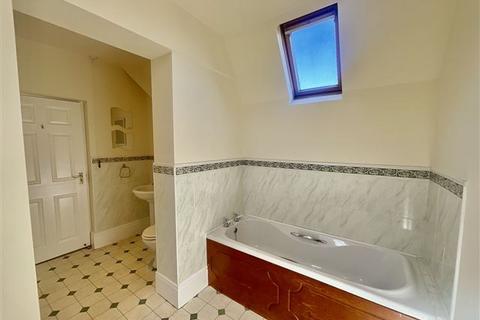 2 bedroom flat for sale, Eckington Hall, Mosborough, Sheffield, S20 5EQ