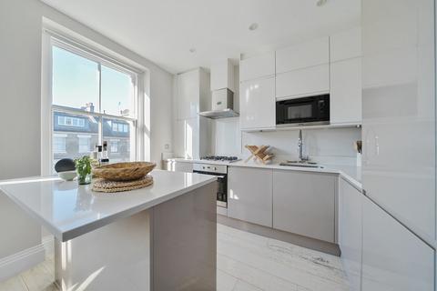 2 bedroom apartment for sale, Ainger Road, Primrose Hill, NW3