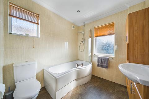 92 Bridle Road, Pinner, HA5 2SH