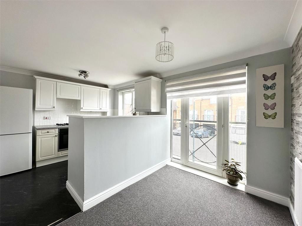 Kitchen/Dining