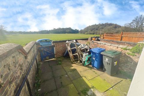 71 Chell Street, Stoke-on-trent, ST1 6BB