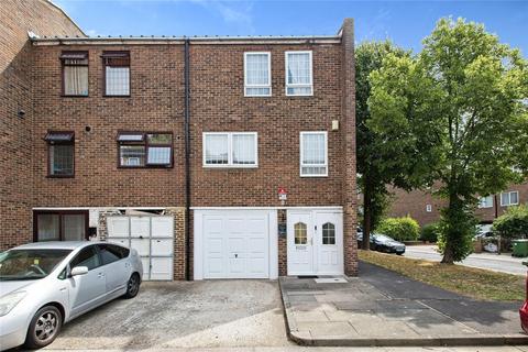 4 bedroom end of terrace house for sale, St. Edmunds Close, Erith DA18