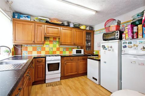 4 bedroom end of terrace house for sale, St. Edmunds Close, Erith DA18
