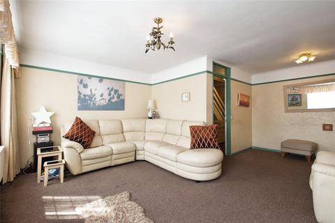 4 bedroom end of terrace house for sale, St. Edmunds Close, Erith DA18