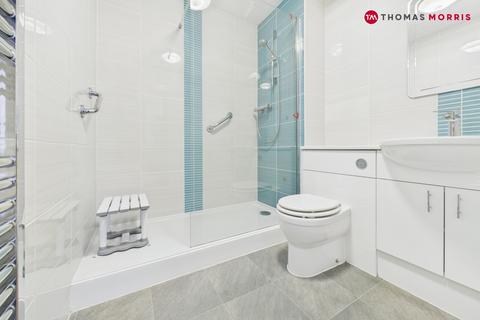 1 bedroom apartment for sale, Crosshall Road, St. Neots PE19