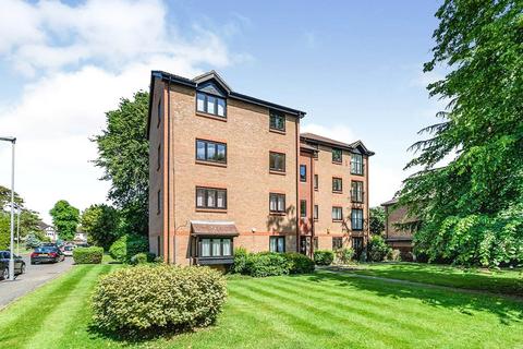 35, Chilham House Adams Close, Surbiton, KT5 8LB