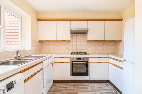35, Chilham House Adams Close, Surbiton, KT5 8LB