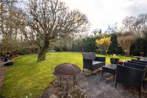 4 bedroom detached bungalow for sale, Penmans Hill, Chipperfield, WD4