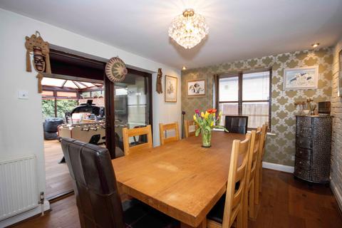 4 bedroom detached bungalow for sale, Penmans Hill, Chipperfield, WD4