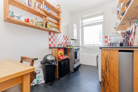 2 bedroom flat to rent, Turin Street, London E2