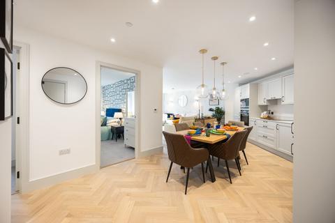Park Avenue, Clifton Mansions, NW2