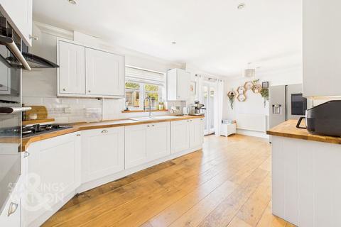 9 Chatten Close, Wrentham, Beccles, NR34 7NX